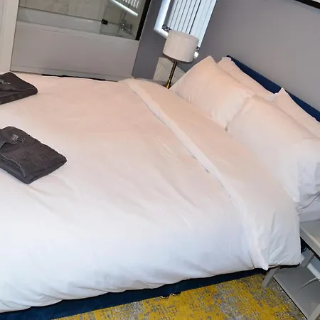 Blok 3 -Jacuzzi Suites, Apartment & Ensuite Rooms-3